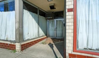 6105 Vine St, Cincinnati, OH 45216