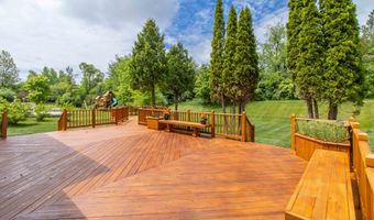 2864 Mystic Dr, Ann Arbor, MI 48103