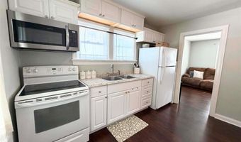 2128 Norside Dr, Alton, IL 62002