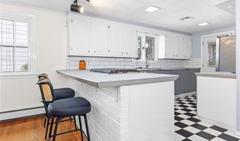 112 Edgewood Blvd, Cranston, RI 02905