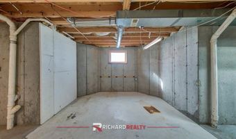 27 Longhorn Dr, Cody, WY 82414