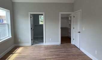 65 Grant Ave, Carteret, NJ 07008