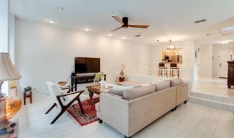 641 MAPLE OAK Cir 101, Altamonte Springs, FL 32701