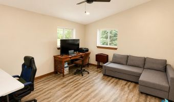 48190 265th St, Brandon, SD 57005