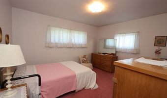 8075 Loop Rd, Alexandria, PA 16611