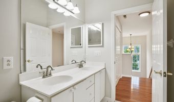1802 Pinnacle Way 1802, Danbury, CT 06811