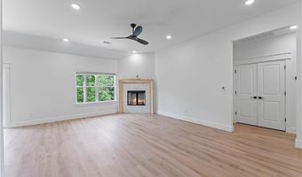 17 Westmorland Dr, Bella Vista, AR 72714