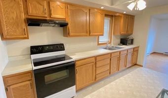 916 S Lawson St, Aberdeen, SD 57401