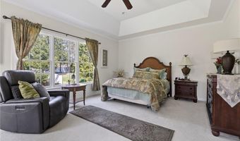 25 Southern View Dr, Narragansett, RI 02882