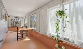 3 York St, Augusta, ME 04330