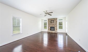 11224 Hill Ridge Ct, Ashland, VA 23005