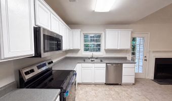 325 Spring Lake Ct, Athens, GA 30605