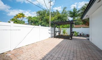 2132 NE 63rd St, Fort Lauderdale, FL 33308