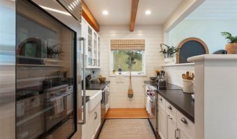 14833 Sunburst Dr, Bigfork, MT 59911