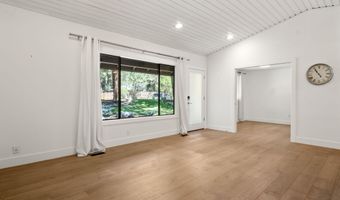 2204 NW Marken St, Bend, OR 97703