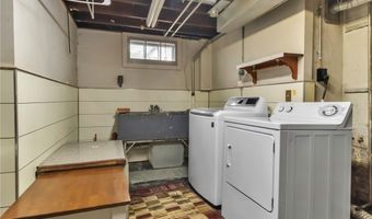 96 Amherstdale Rd, Amherst, NY 14226