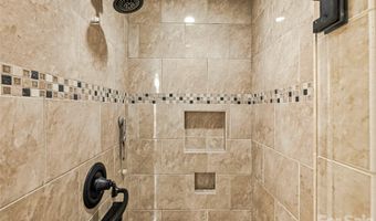 76 Edgelawn Rd, Asheville, NC 28804
