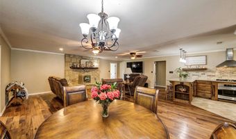 405 N Wickham St, Alvord, TX 76225