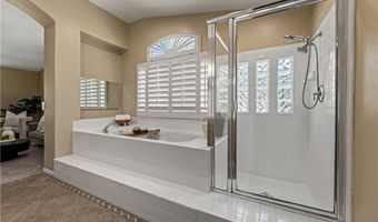7520 E Toyon Ln, Anaheim, CA 92808