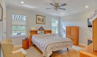 112 Edenton Dr, Barnegat, NJ 08005