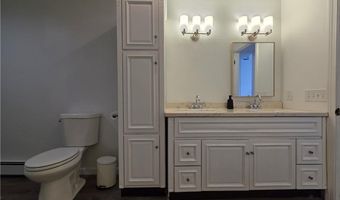 39 Allendale Ave, North Providence, RI 02911