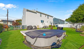 1521 Neptune Ave, Beachwood, NJ 08722