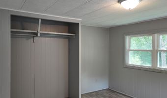 16 Raven Rd, Augusta, ME 04330