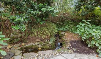 1904 Dearmon Dr, Charlotte, NC 28205