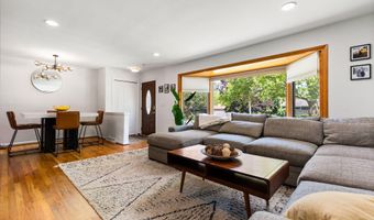 1534 Barrington Pl, Ann Arbor, MI 48103