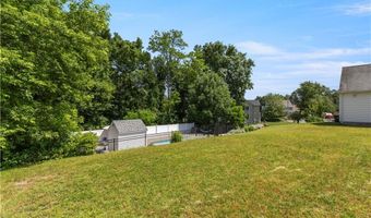 6 Fleuette Dr, Bellingham, MA 02019