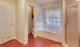 1330 Lakeview Estates Dr, Alma, AR 72921
