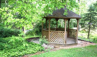 2357 Kettle Rd, Altoona, PA 16601