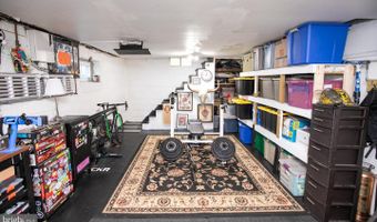 290 DEARNLEY St, Philadelphia, PA 19128