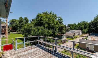 708 N 5th St, Atchison, KS 66002