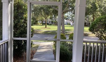 5320 GOLDEN ISLES Dr, Apollo Beach, FL 33572