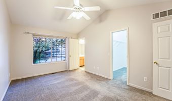 4107 Boulder Pond Dr, Ann Arbor, MI 48108