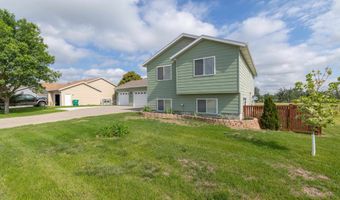 328 Ruhe Ln, Box Elder, SD 57719