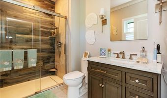 15 Castle St 9, East Greenwich, RI 02818