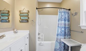60 Hathcock Rd, Apalachicola, FL 32320