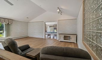 4 E Curran Dr, Absecon, NJ 08201