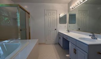 3502 HOLLY Rd, Annandale, VA 22003