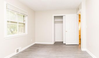 2310 Pinecrest Ave, Ann Arbor, MI 48104