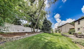 715 W Whiting Ln, Arlington Heights, IL 60004