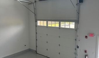 55 John Clarke Rd 8, Middletown, RI 02842