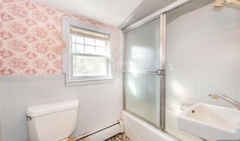 723 W Crescent Ave, Allendale, NJ 07401