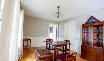 671 Essex St, Bangor, ME 04401