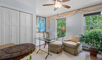 49 Hadlock Rd, Falmouth, ME 04105