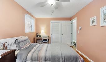 8 Brookdale Cir, Billerica, MA 01821
