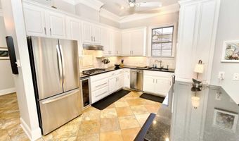 535 Lake Villa Dr, Baton Rouge, LA 70810