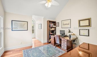 30 Dolphin Point Dr, Beaufort, SC 29907